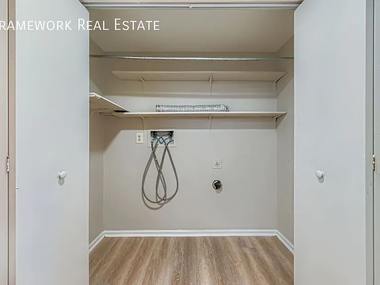 141 E Longs Peak Ave — Photo 20