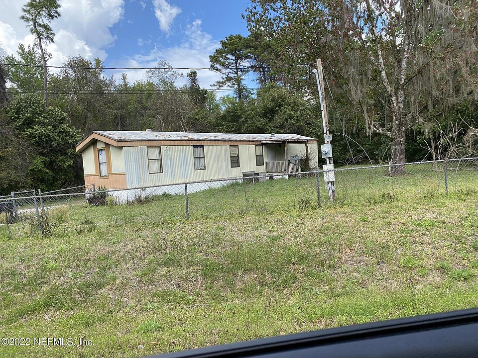 2nd image of 570 Dennis Ave
