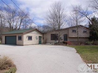 6210 S Quarterline Rd, Spring Lake, MI 49456