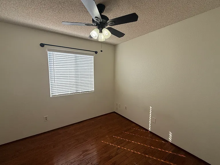 7325 Rock Canyon Dr — Photo 17