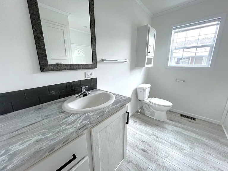 16181 Lancaster Way — Photo 27