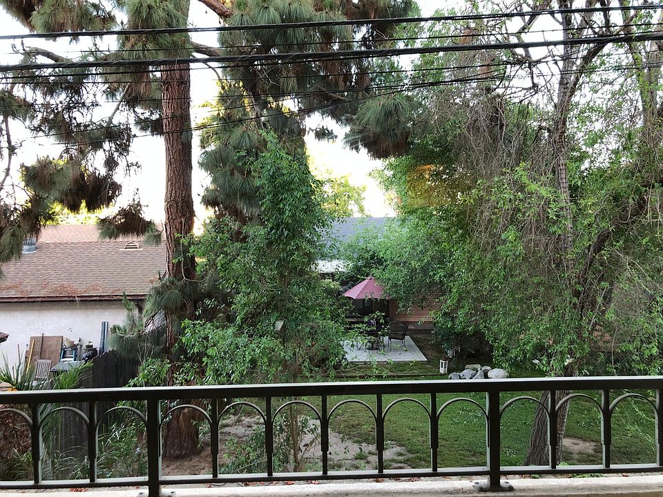 1st image of 420 Redondo Ave #205