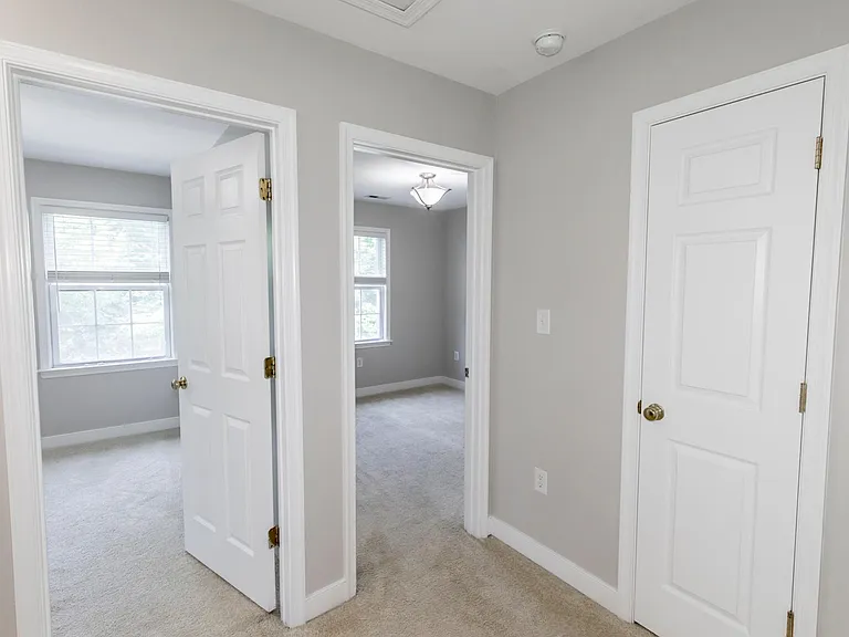 1716 Lakeview Ave — Photo 4