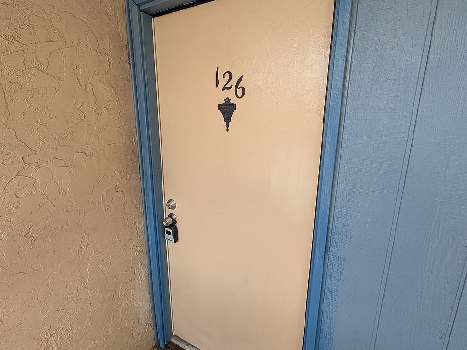 1st image of 2811 SW Archer Rd APT P126