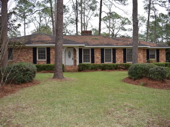 1907 E Lakeridge Ln, Albany, GA 31707