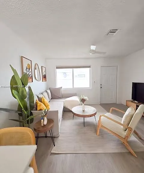 5712 Mayo St — Photo 9
