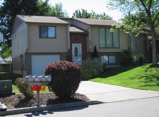 809 S Calvin Rd, Veradale, WA 99037