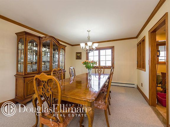 4th image of 1020 Wood Park Dr