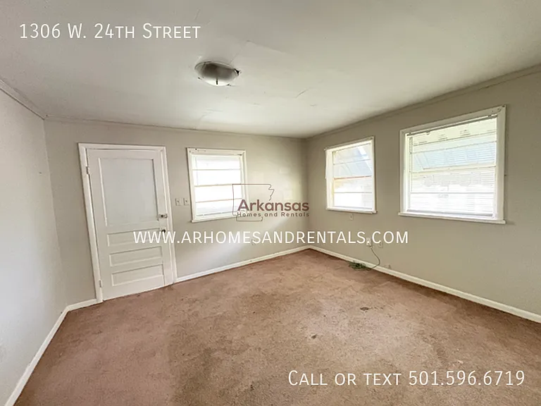 1306 W 24th St — Photo 6
