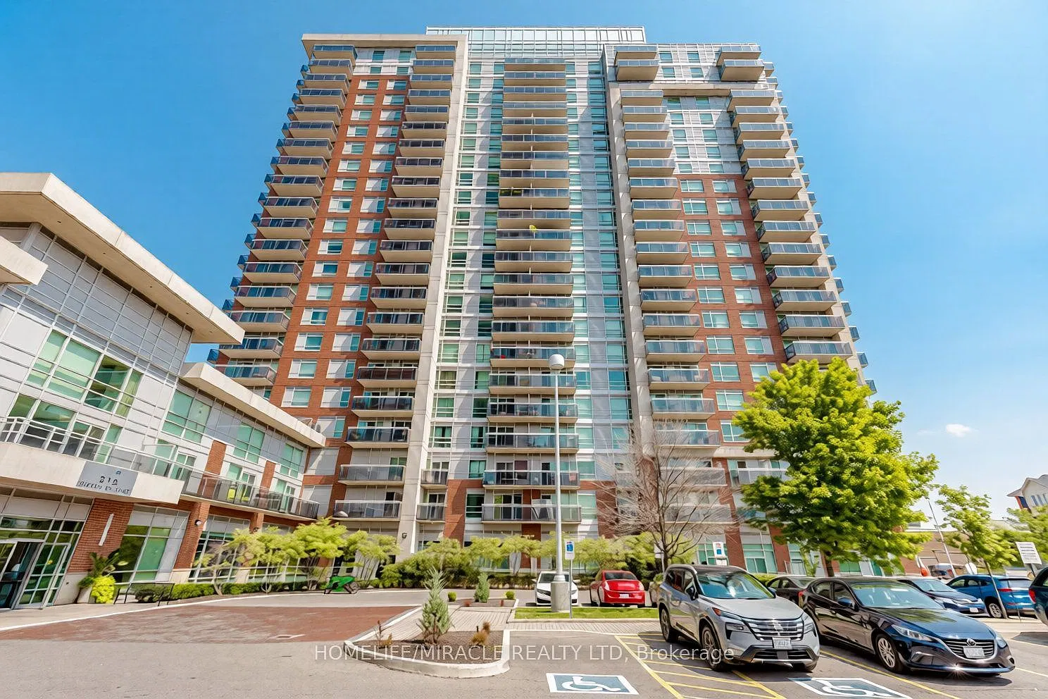 2 bed, $2,600 — Photo 1