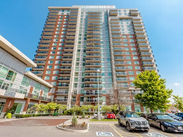 215 Queen St E Unit 1710, Brampton, ON L6W 0A9