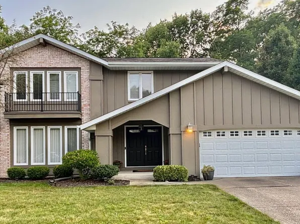 5717 S Bridgeton Ln, South Bend, IN 46614