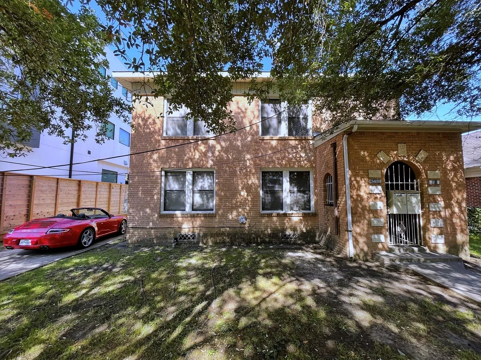 2 bed, 1.0 bath, 1500 sqft, $1,650 — Photo 2