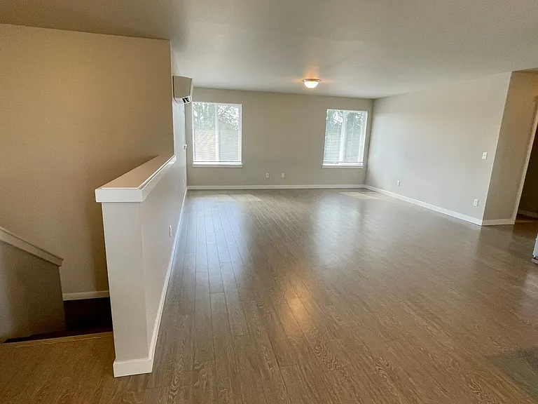212 Jefferson Ave NW #B — Photo 9