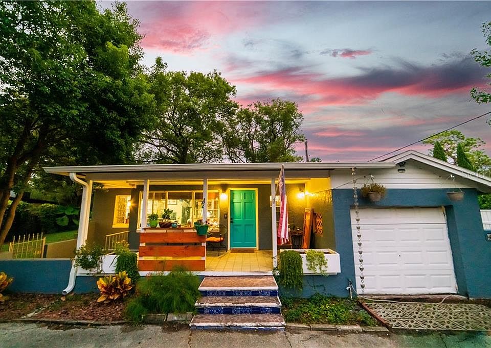 1st image of 4307 Edgewater Dr