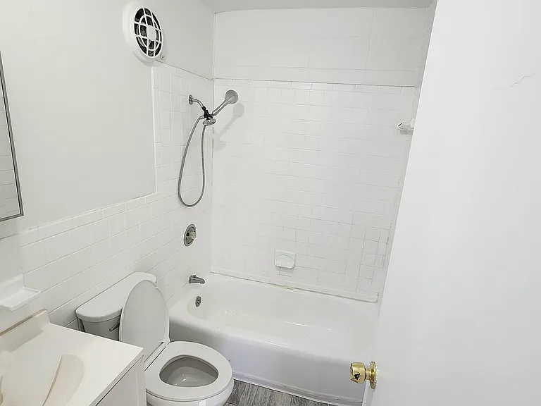 Campus View Apartments — Photo 50