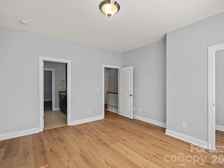 2503 Gallery Dr — Photo 16