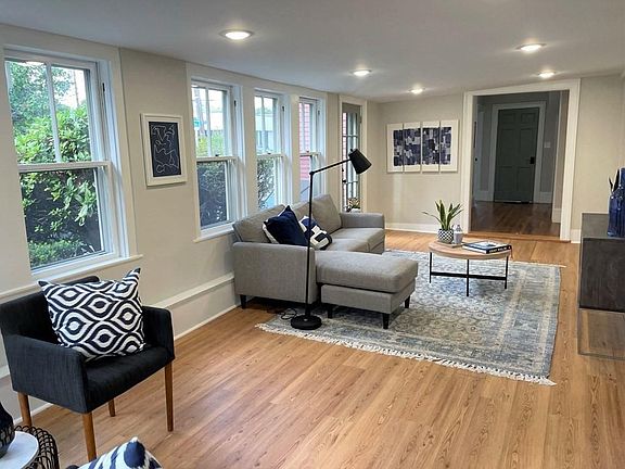4th image of 1146 Massachusetts Ave #1