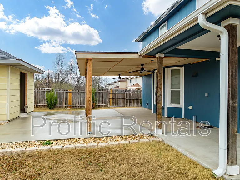 5904 Chuckwagon Cir — Photo 32