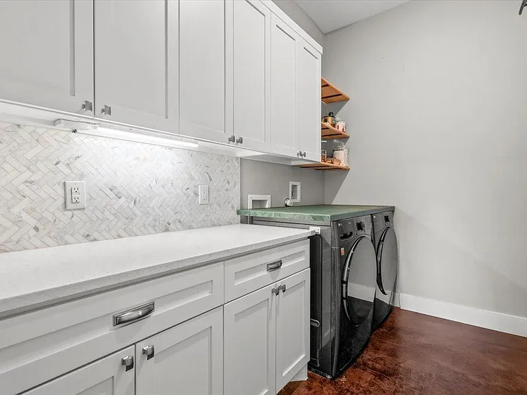 913 Stobaugh St #B — Photo 21