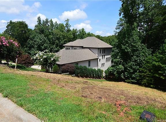 2nd image of 2029 Beauhaven Ln #21