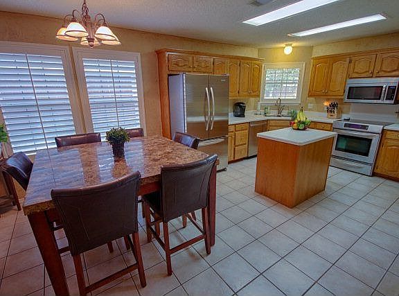 4th image of 5011 Sherwood Dr