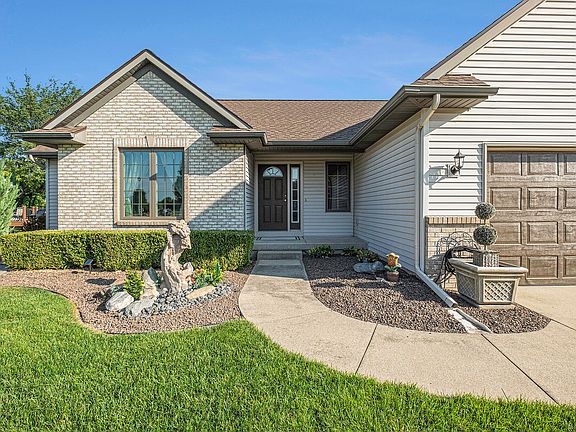 3rd image of 3125 Woodlily St SW