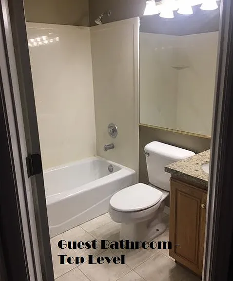 67 N 340 W — Photo 11