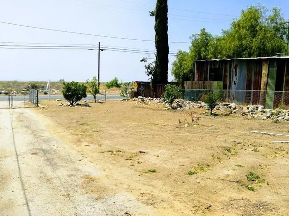 1396 Garnet Ave, Mentone, CA 92359