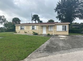 1101 W 3rd St, Riviera Beach, FL 33404