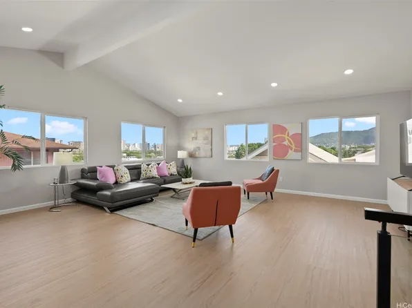 3331A Herbert St, Honolulu, HI 96815