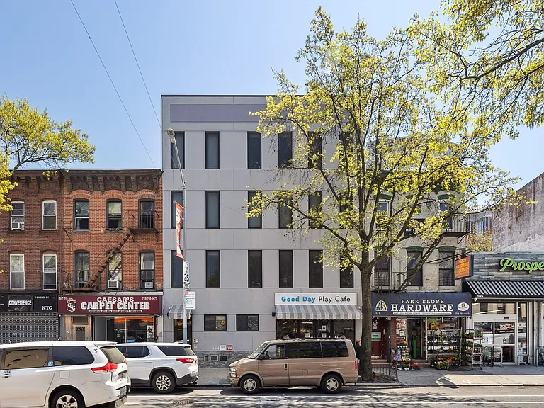 589 5th Ave #2R — Photo 19