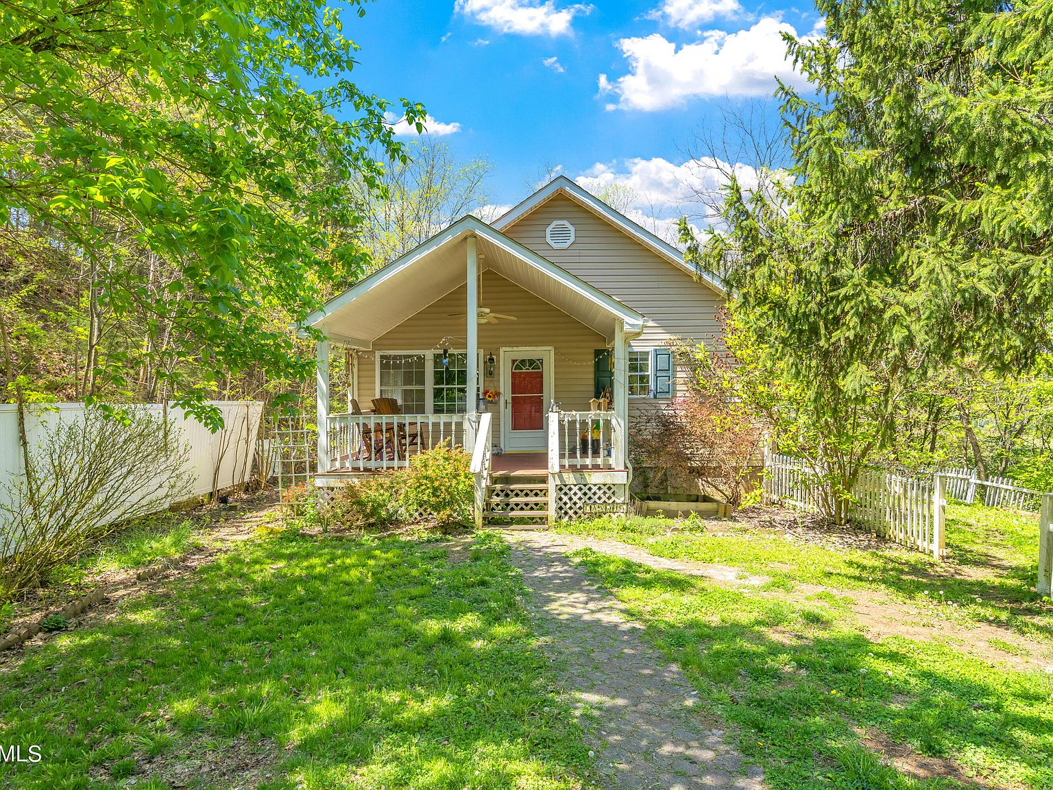 2021 Paradise Hills Rd, Dandridge, TN 37725 Zillow