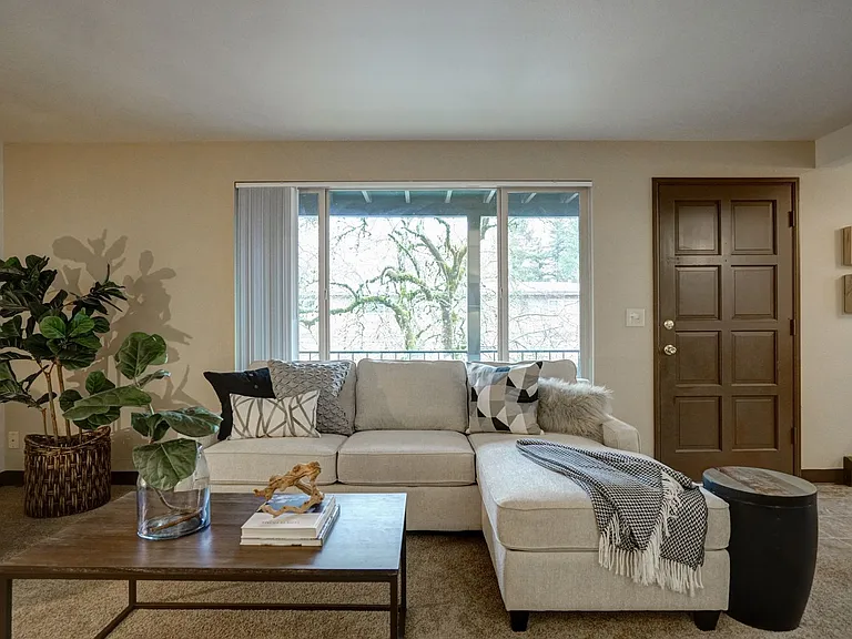 Upland Terrace — Photo 77