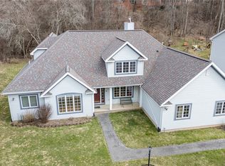 260 Sewilo Hills Dr, Rochester, NY 14622