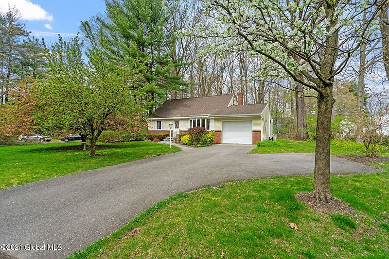 3rd image of 244 Murray Avenue