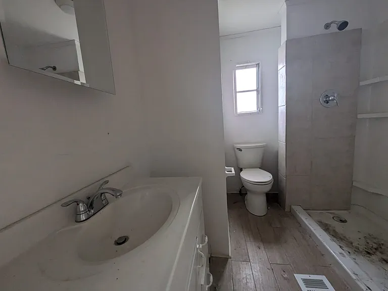 4807 Mundell Ave — Photo 8
