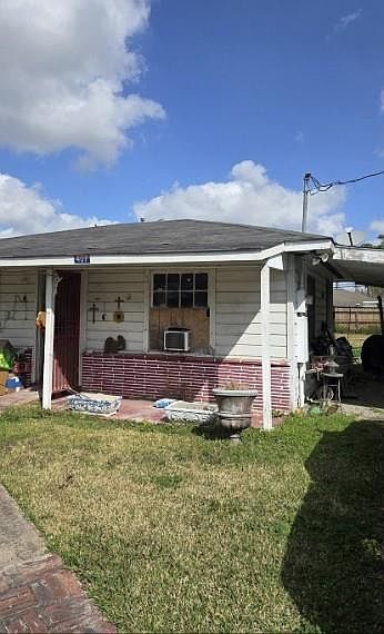 1st image of 407 Turner Dr