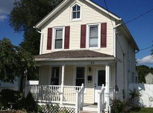 83 Manchester Ave, Keyport, NJ 07735
