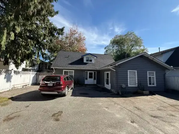 9000 128th St #1A, Surrey, BC V3V 5M7