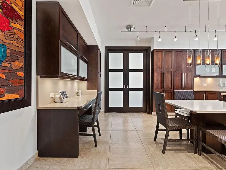 251 Dorado Bch E — Photo 11