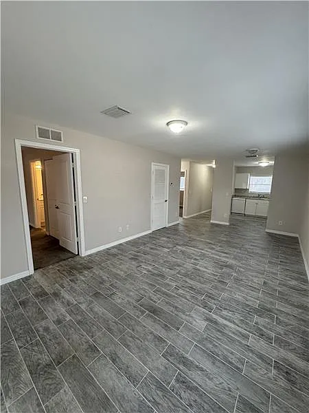 2 bed, 1090 sqft, $1,900 — Photo 1