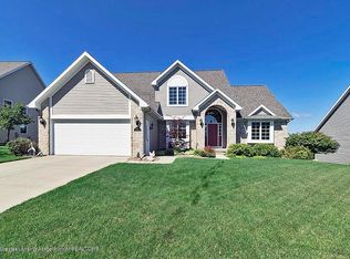 1047 Foxborough Dr, Williamston, MI 48895
