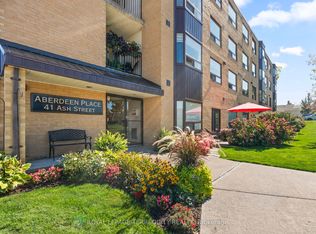 41 Ash St #304, Uxbridge, ON L9P 1E2