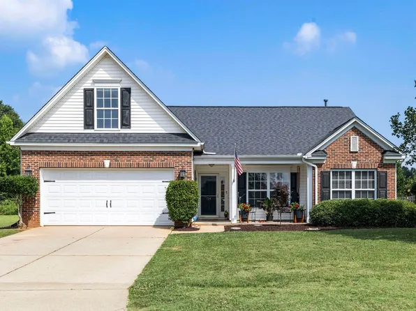 724 Golden Tanager Ct, Greer, SC 29651