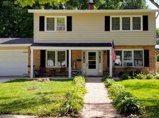 1724 Judy Ln, Dekalb, IL 60115