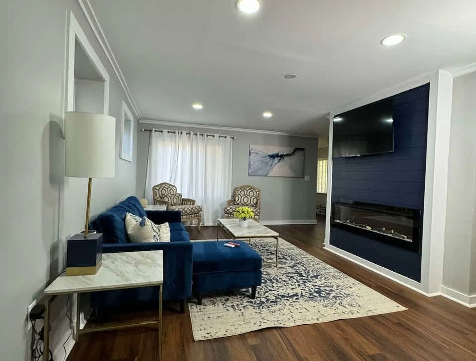4 bed, 2.0 bath, 2497 sqft, $3,676 — Photo 1