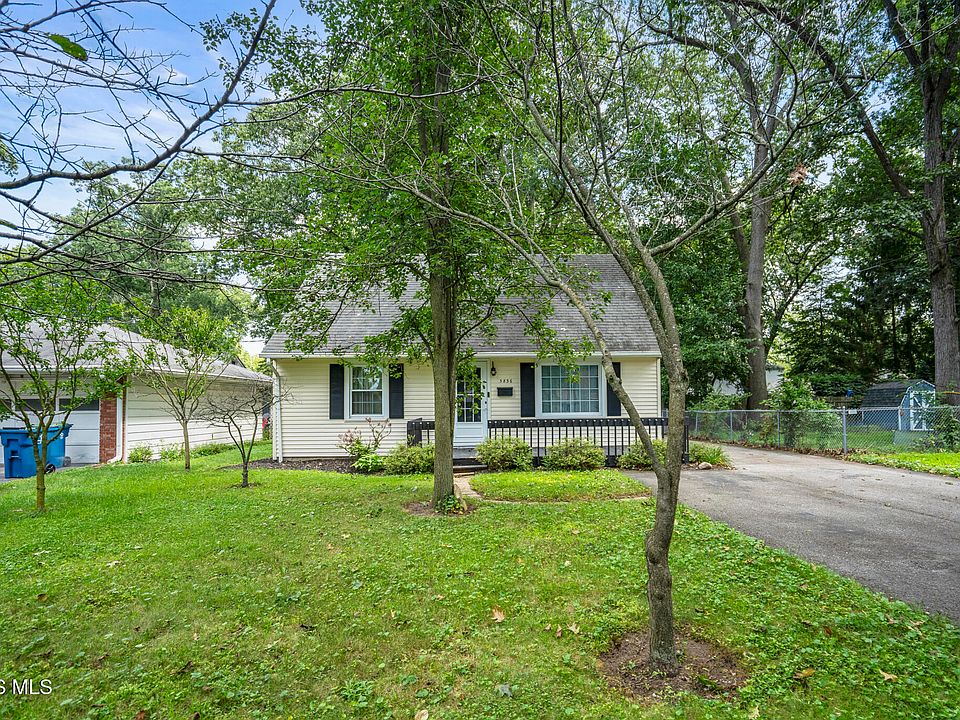 1st image of 5836 Balfour Rd
