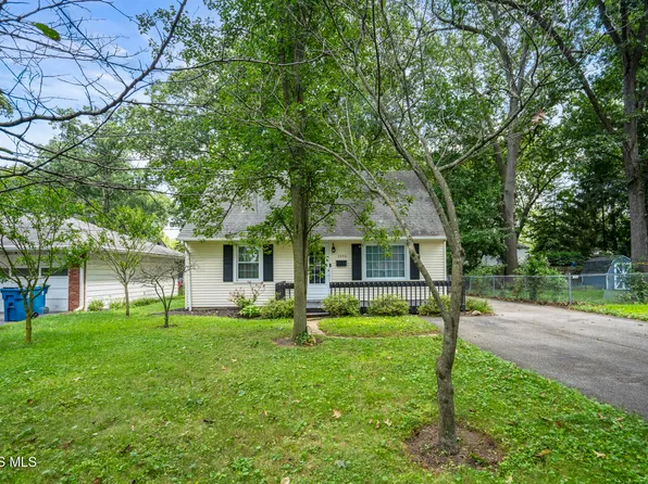 5836 Balfour Rd, Sylvania, OH 43560