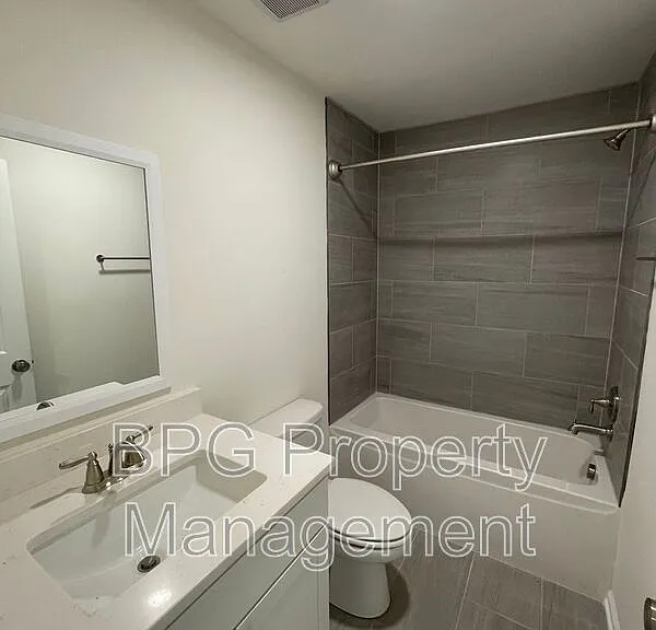 79 Horner St #2 — Photo 12